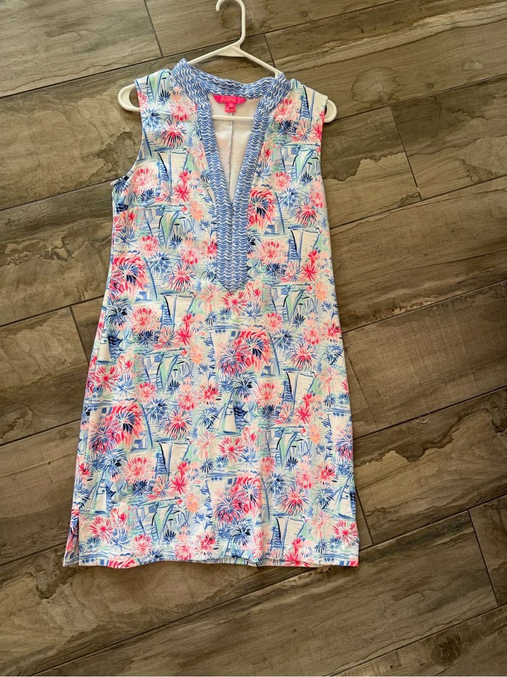 Lilly Pulitzer Floral Sleeveless V-Neck Shift Dress in Pink, Blue and White